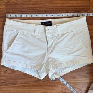american eagle outfitters white shorts size 2